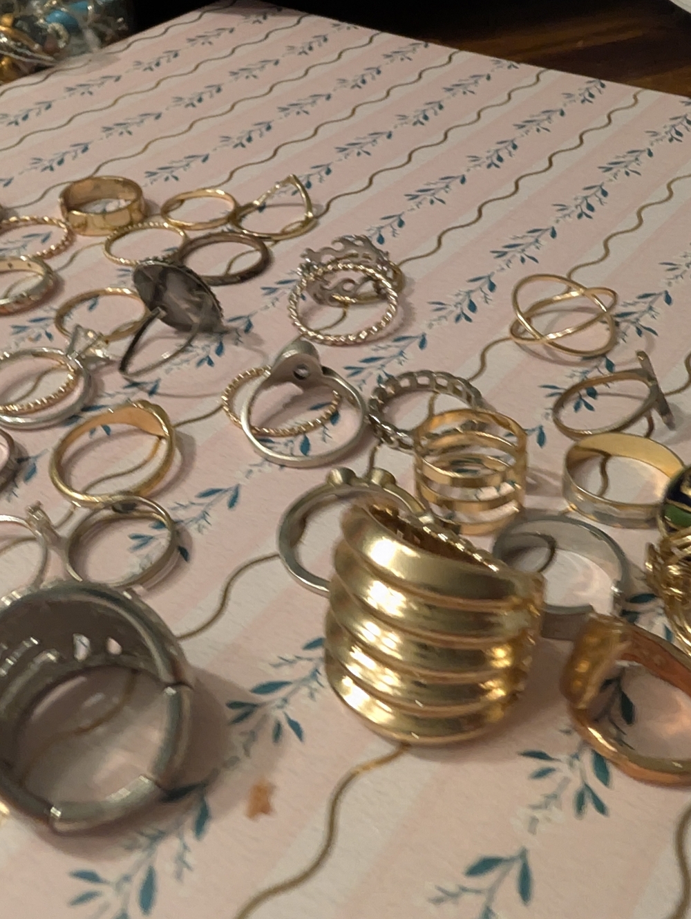 Ring Lot Vintage To Modern Assorted Styles - Picture 8 of 15